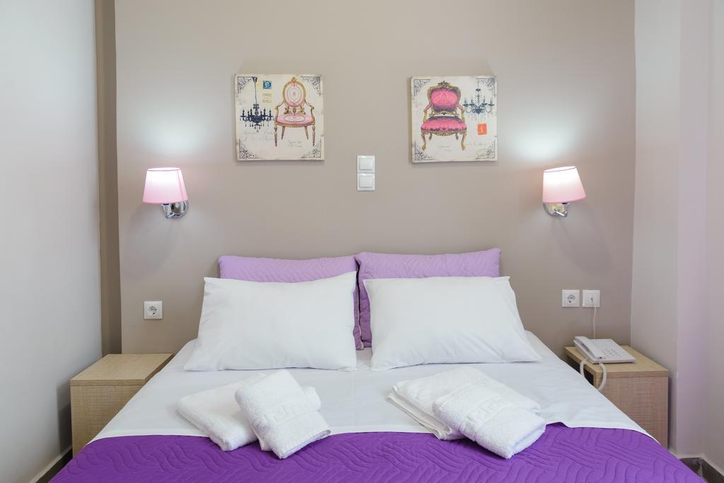 LUX Hotel Piraeus Buitenkant foto
