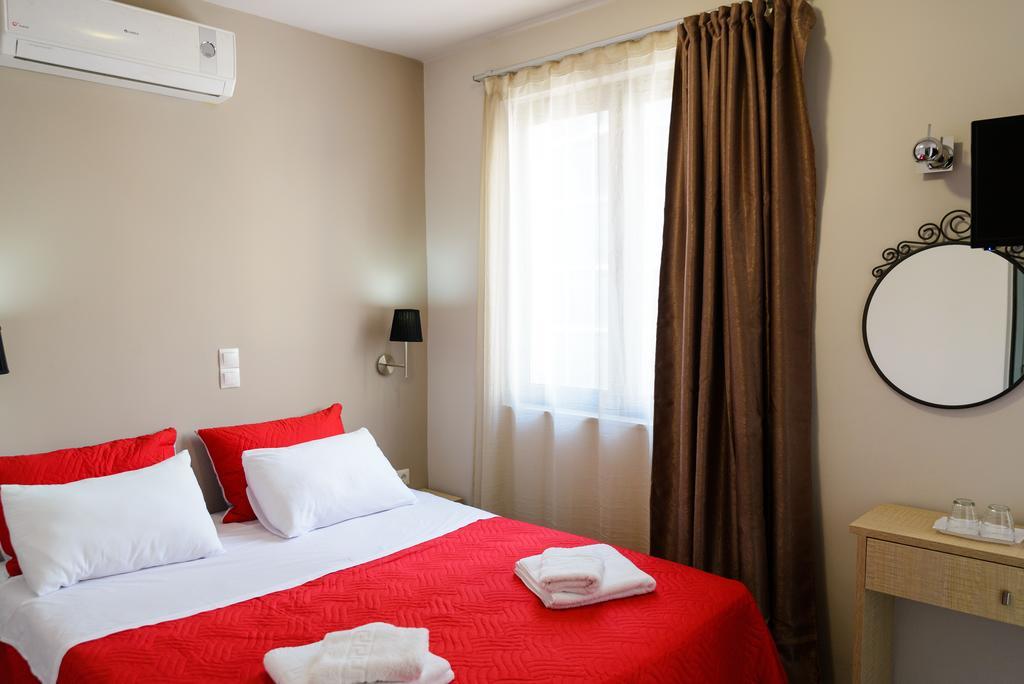 LUX Hotel Piraeus Buitenkant foto