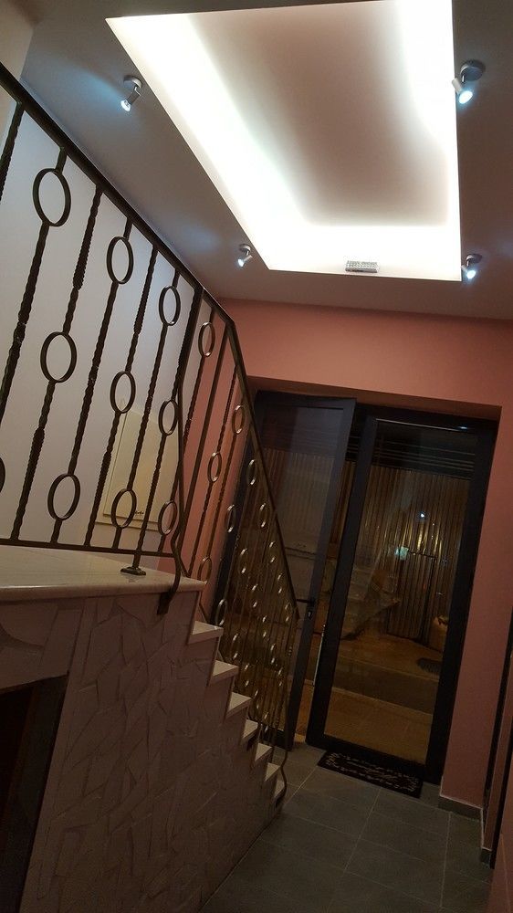 LUX Hotel Piraeus Buitenkant foto
