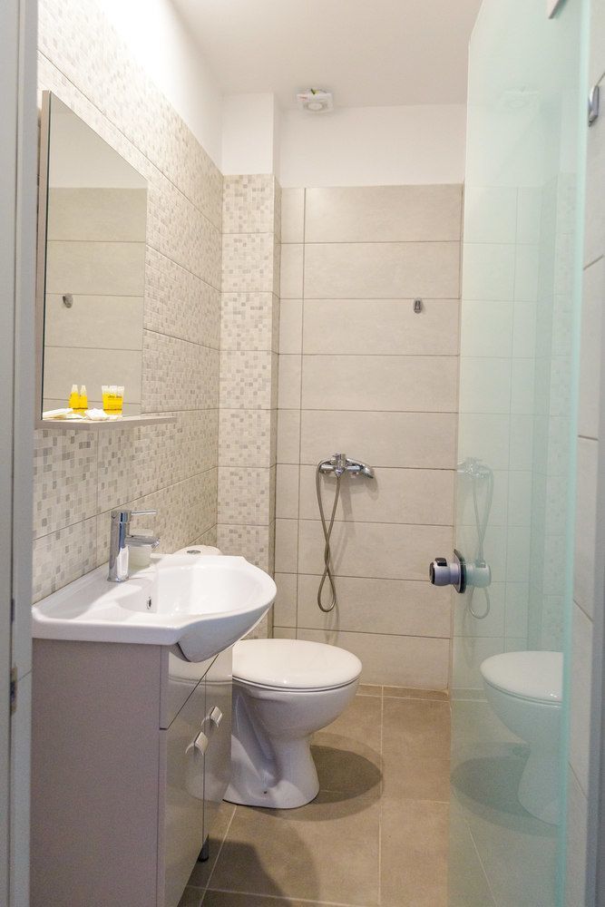 LUX Hotel Piraeus Buitenkant foto