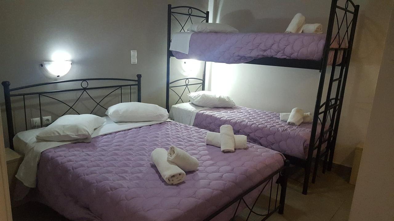 LUX Hotel Piraeus Buitenkant foto
