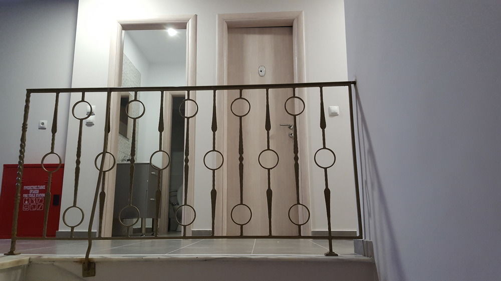 LUX Hotel Piraeus Buitenkant foto