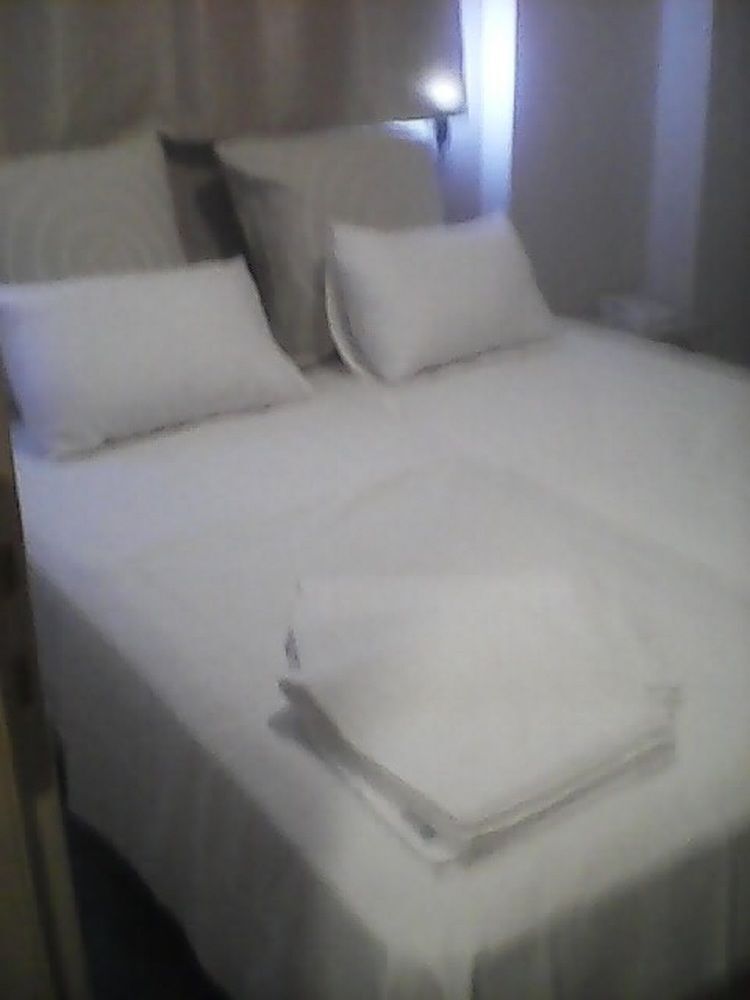 LUX Hotel Piraeus Buitenkant foto
